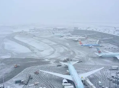 Thick Fog Disrupts Flight Operations at Srinagar Airport