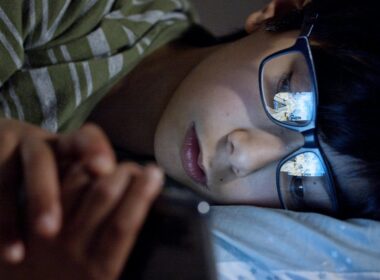 What Screen Time Really Does to Kids’ Brains – The Science Is Less Clear Than You Think