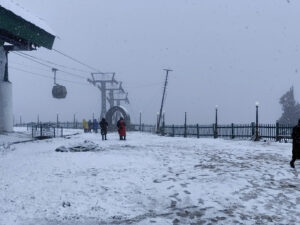 Higher reaches of Kashmir receive fresh snow as wet spell persists in Valley