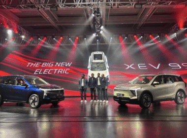 Mahindra XEV 9S launch, XEV 9S price India, Mahindra 7-seater electric SUV, INGLO platform EV, Mahindra XEV 9S features, XEV 9S range, Mahindra electric cars 2025, XEV 9S bookings, Mahindra EV lineup, XEV 9S specifications, 7-seater EV India.