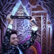 Gaurav Khanna Wins Bigg Boss 19, Lifts Trophy After Beating Farrhana Bhatt in Grand Finale
