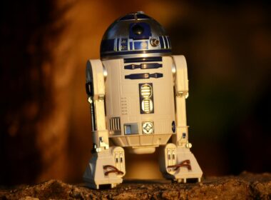 Militant Groups Experimenting With AI, Security Risks Expected to Grow