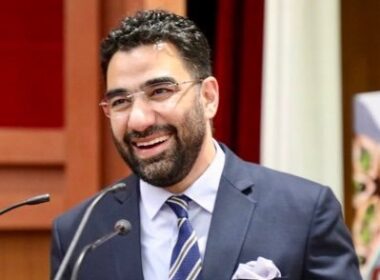 Centre orders major reshuffle of IAS, IPS officers; Abid Rashid among those shifted