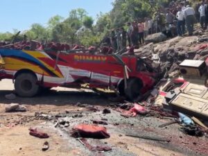 Bus Accident in Udhampur: 15 Killed as Vehicle Rolls Down Hill in Jammu & Kashmir