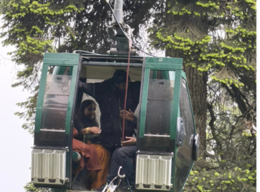 300 tourists rescued in seven-hour operation after Gulmarg Gondola malfunctions