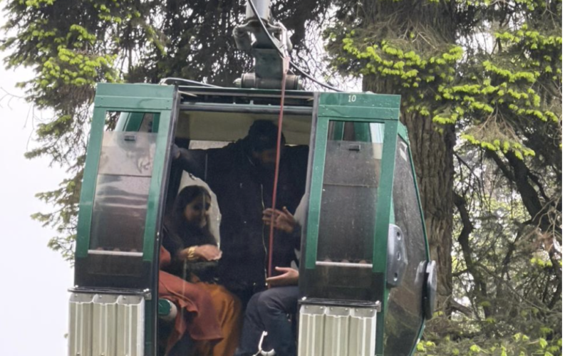 300 tourists rescued in seven-hour operation after Gulmarg Gondola malfunctions