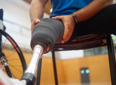 Scientists use AI to develop bone-like materials for stronger hip replacements
